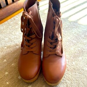 Charlotte Stone Lace Up Clog Boot in Luggage Color, Size 10